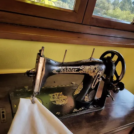 La Biesca Sebrenu מלון