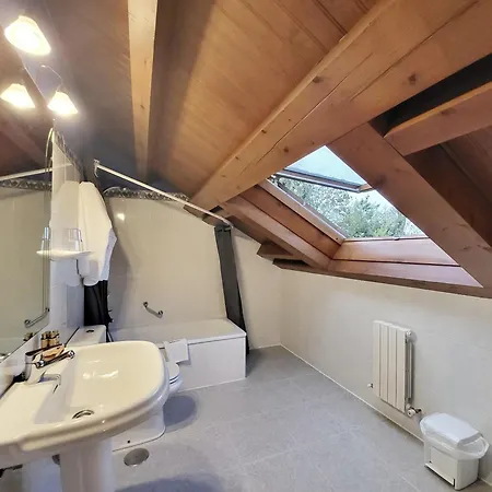 Hotel La Biesca Sebrenu 2*